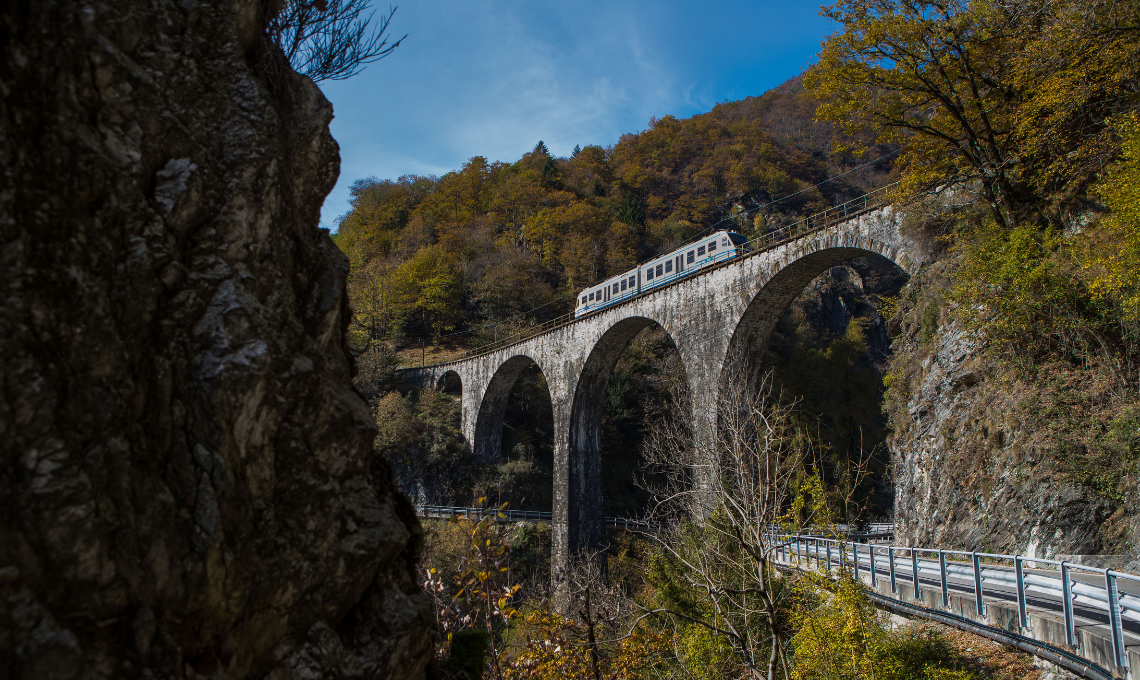 treno del foliage per vedere i colori dell’autunno