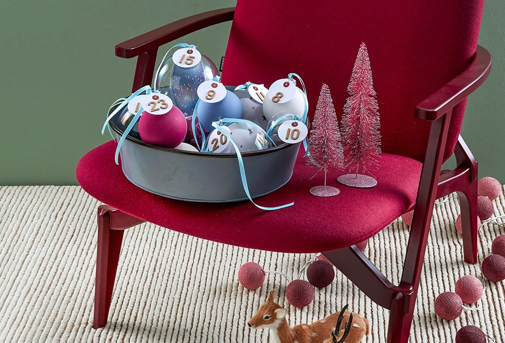 Calendario dell’avvento: le boule con sorpresa