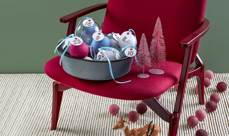 Calendario dell’avvento: le boule con sorpresa