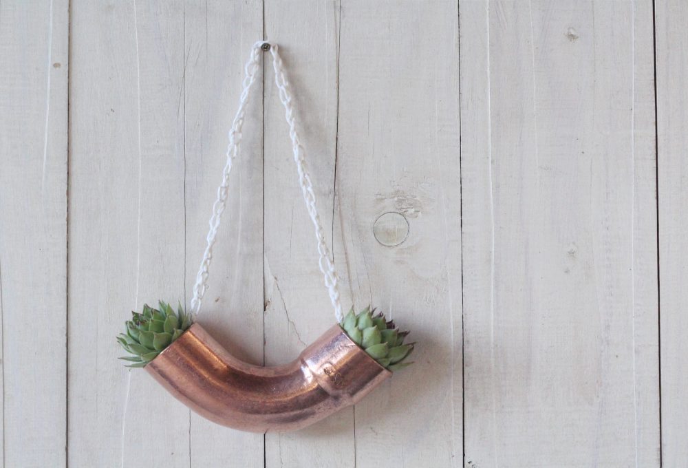 Realizza un vaso sospeso per succulente con i tubi di rame