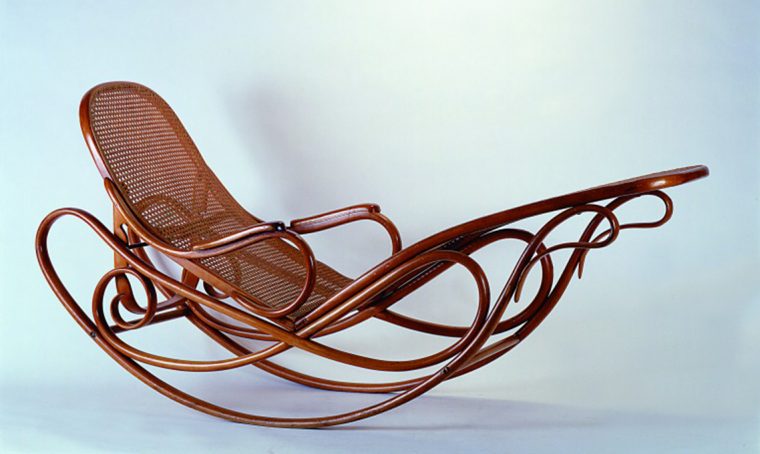 A Milano la mostra ‘200 anni di Thonet & affini’