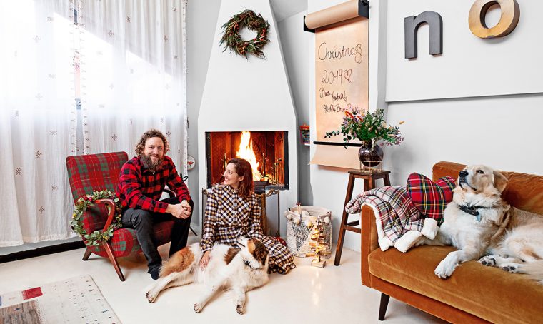 Una casa trasformista per un Natale festoso e dallo spirito gipsy