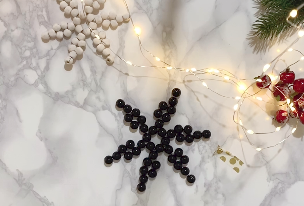 Come creare stelle fai-da-te per l’albero di Natale