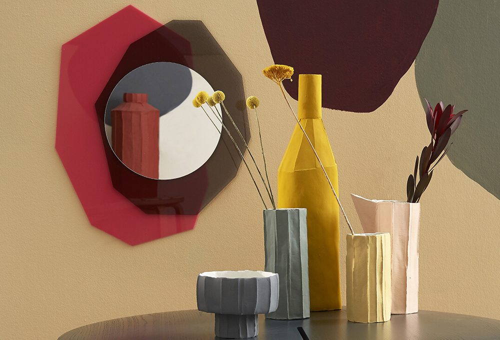 Geometrie scomposte: come realizzare lo specchio in plexiglas®