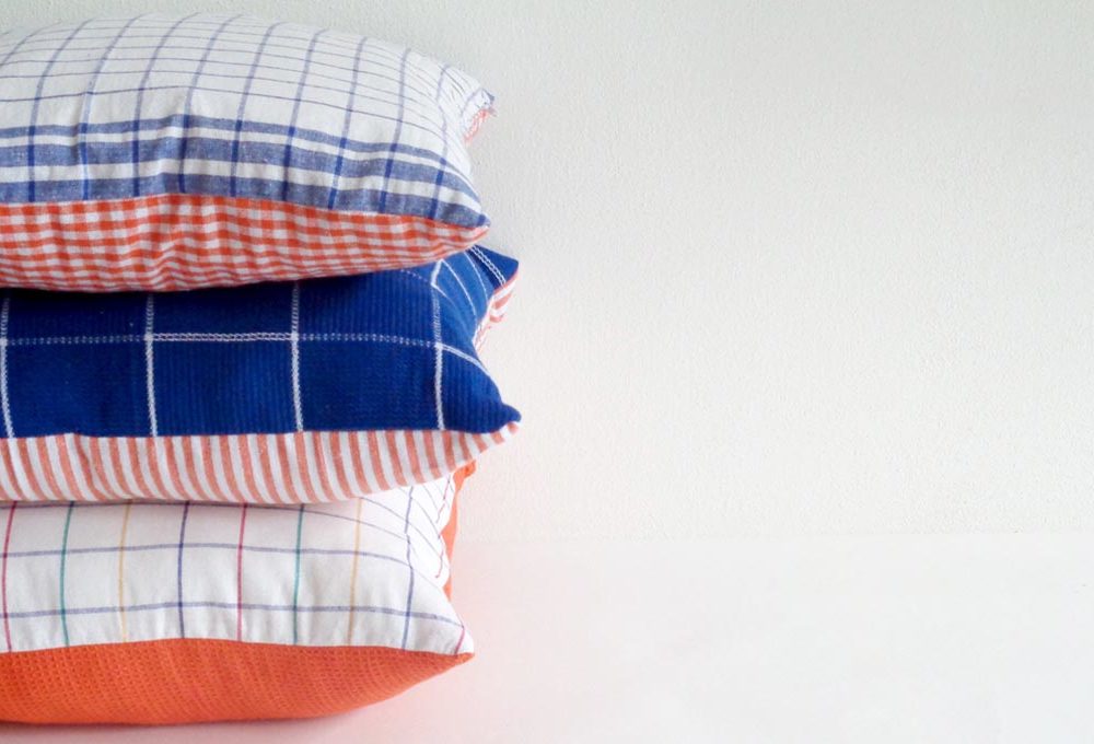 Trasforma gli strofinacci in cuscini décor
