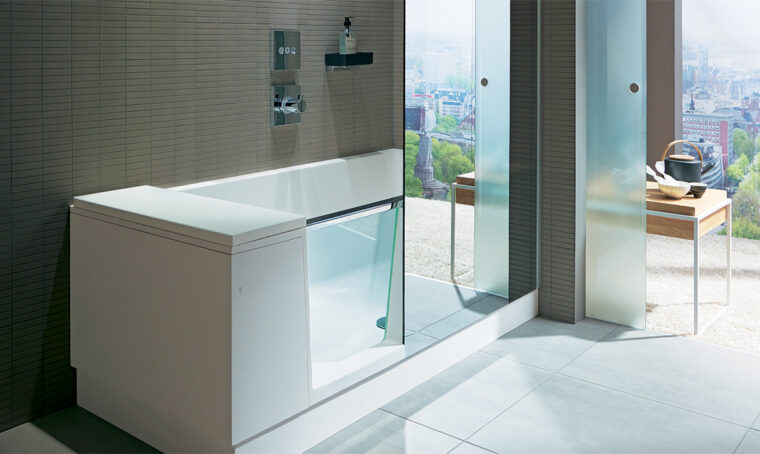 Nuovo look al bagno: scegliere la vasca