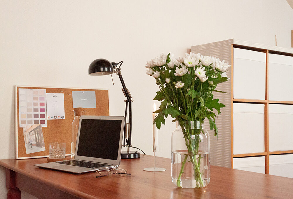 Uno studio per due: come ricavare lo spazio in una mini casa