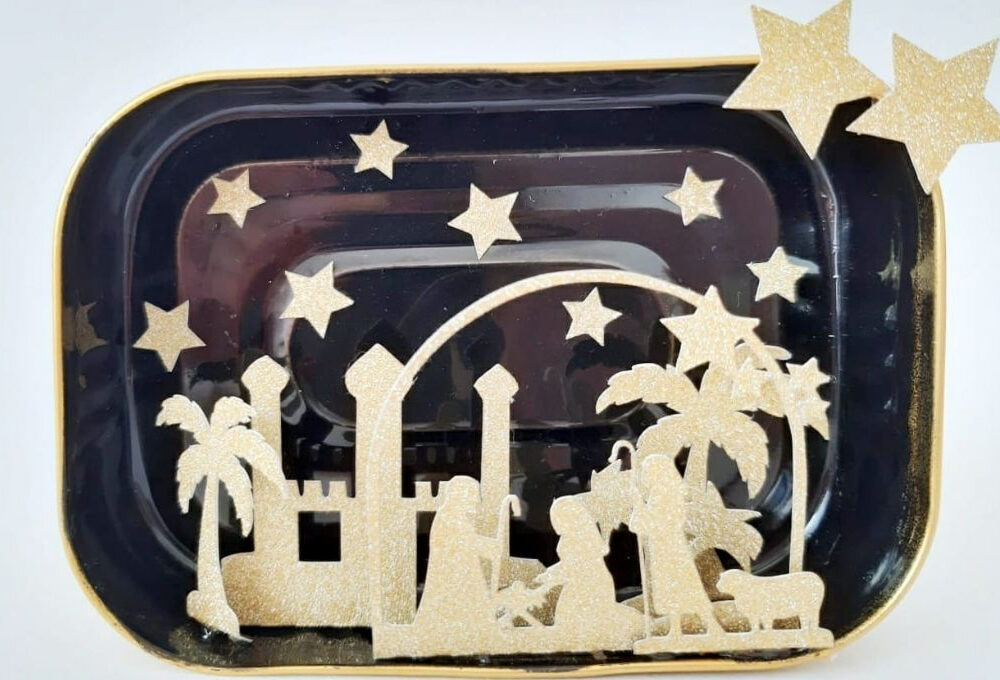 Come realizzare il presepe dentro una scatola di sardine