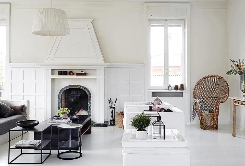 Gusto svedese e tradizione italiana nella family home all’insegna del bianco