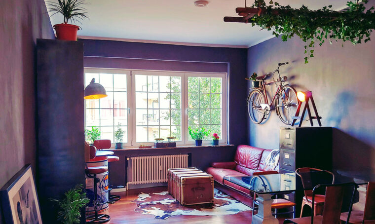 Ispirazione loft industriale per un piccolo appartamento