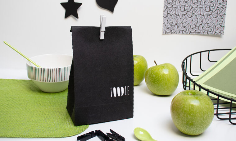 Crea la lunch box in cuoio vegano