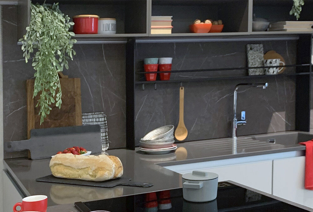VIDEO: due cucine e due styling per personalizzarle