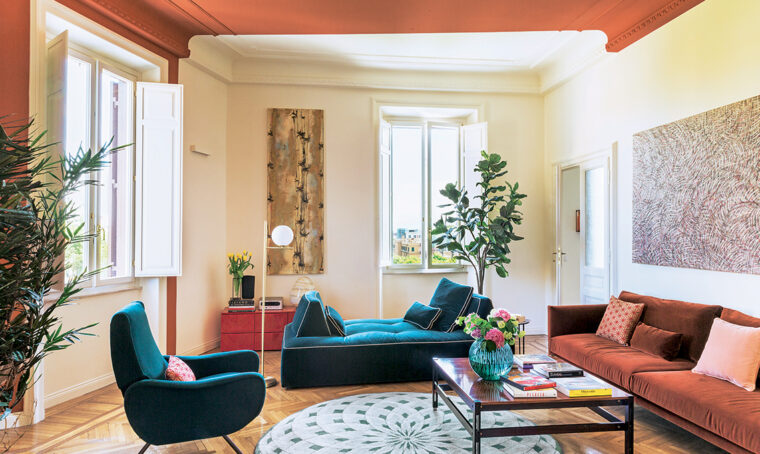 Nuovi usi del colore per una casa storica dal gusto contemporaneo
