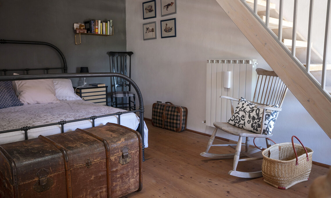 Camera da letto stile industriale