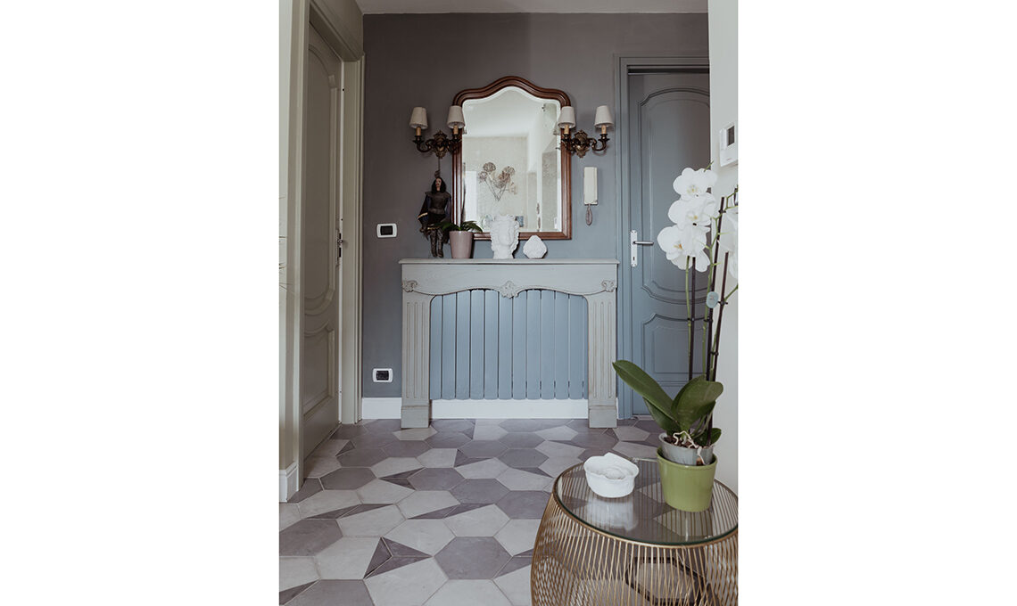 Decorare con camino finto