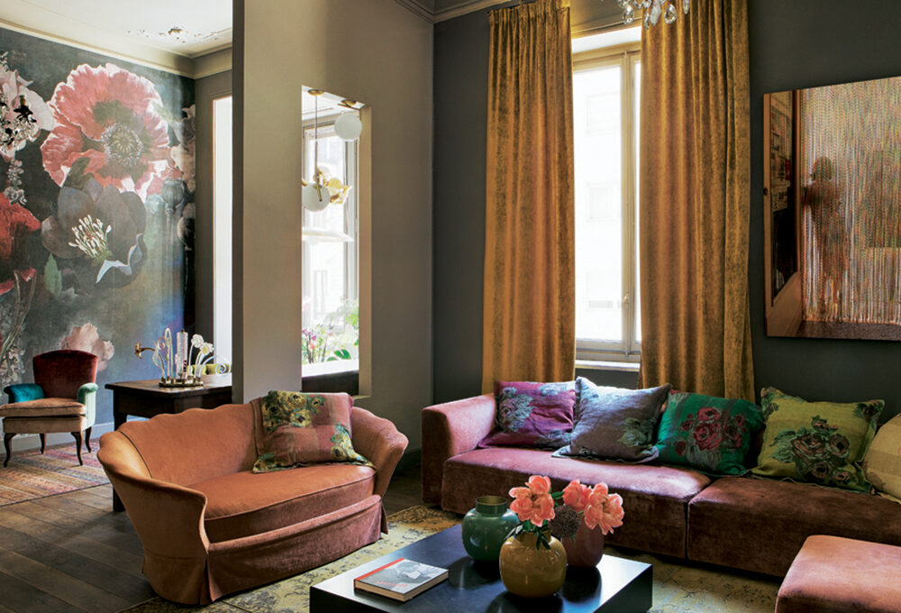 L’eleganza ‘tattile’ di tessuti & velluti nella casa della textile designer