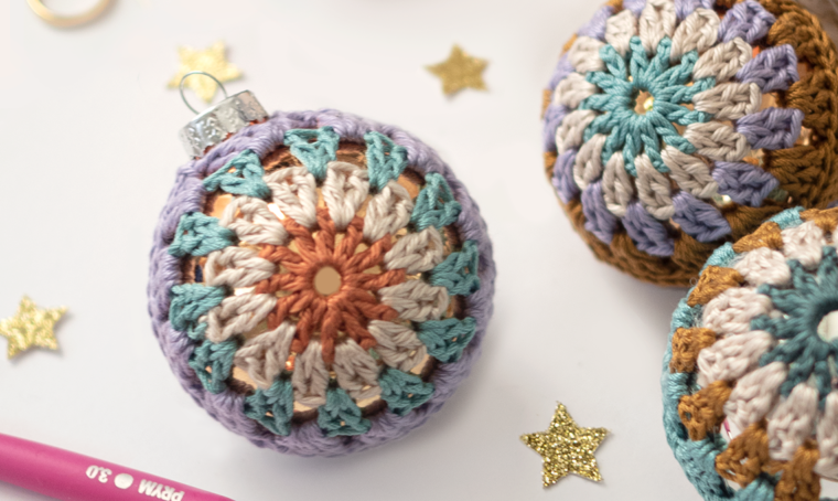 Realizza le sfere natalizie crochet