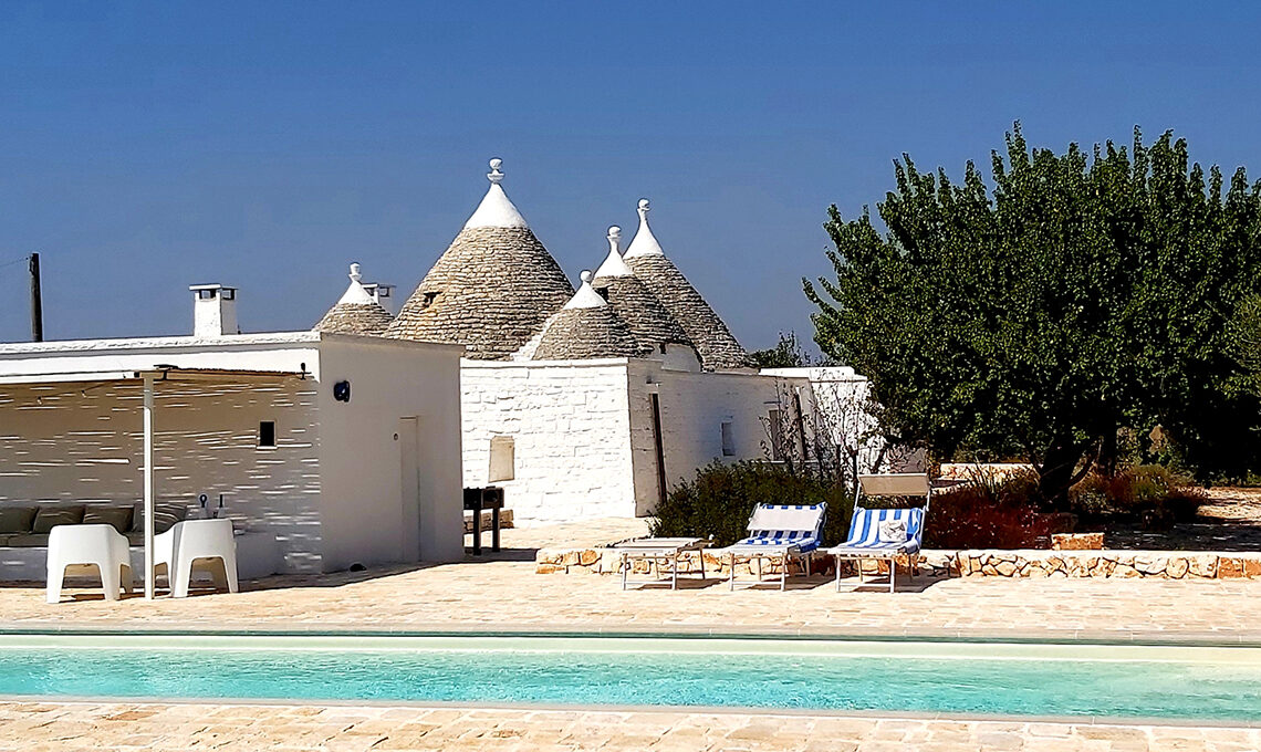 Trullo con piscina
