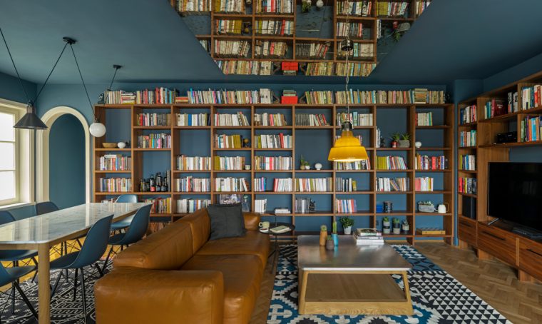 Una casa sul Bosforo in cui il blu è protagonista