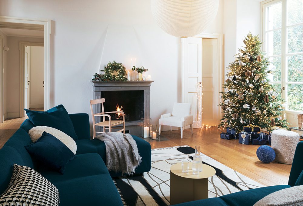 Invito al relax sotto l’albero, con gli addobbi della stylist