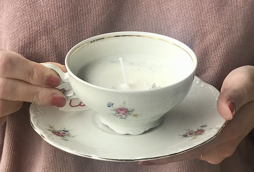 Come realizzare le candele in tazza