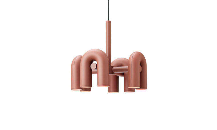 Chandelier moderni a tutto colore
