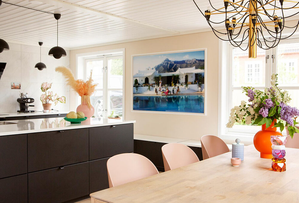 Un appartamento in stile scandinavo all’insegna del colore