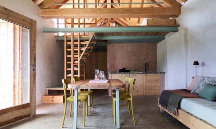 Un antico borgo montano rivive in stile rurale e contemporaneo